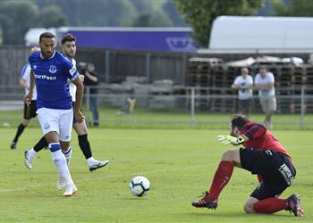إيفرتون يستعد للموسم الجديد بـ22 هدف ا أمام فريق نمساوي