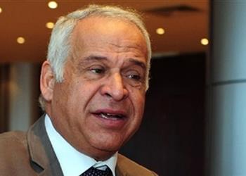 فرج عامر سموحة يقترب من التعاقد مع حارس مرمى يلعب في أوروبا