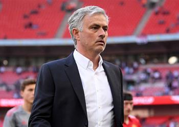 مانشستر يونايتد ينافس برشلونة على صفقة جديدة