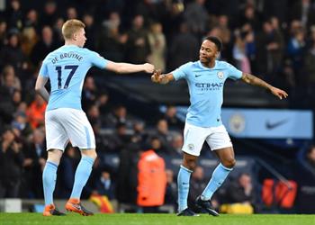 دي بروين يدافع عن ستيرلينج ضد المنتقدين