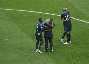 بينيامين ميندي يعلق على الفوز بلقب مونديال روسيا