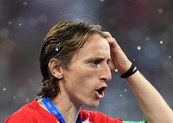 مودريتش يتشكك في قرار لحكم نهائي كأس العالم