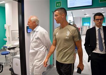 رئيس ريال مدريد السابق يهاجم بيريز بسبب بيع رونالدو