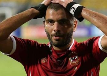 مصدر لـ بطولات عماد متعب يدرس اعتزال كرة القدم