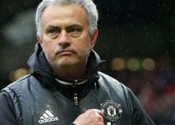 مانشستر يونايتد يعلن رحيل لاعبه