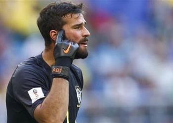 زوجة أليسون تعجل انتقاله إلى ليفربول