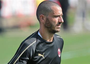 ميلان يستعد لبيع بونوتشي ويحدد سعره