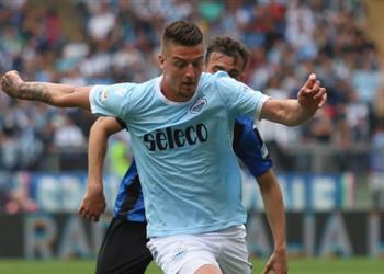 لاتسيو ينجح في الاحتفاظ بنجمه ضد أطماع ريال مدريد وبرشلونة