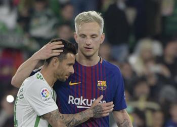 راكيتيتش يفوز بجائزة جديدة مع برشلونة