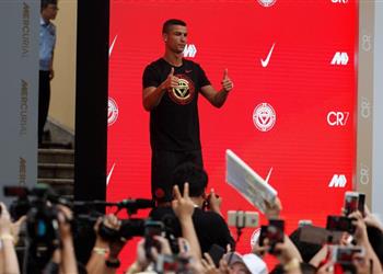 كريستيانو رونالدو يفاجئ جماهيره في الصين