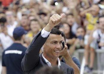 بعد التعاقد مع رونالدو يوفنتوس يعلن نفاذ تذاكر الموسم الجديد