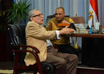 القيعي يتغنى ببيان الخطيب ويختار نجم الأهلي أمام تاونشيب