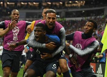 انقسام في برشلونة بسبب بوجبا