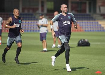 عرض روسي للاعب برشلونة