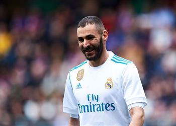 بنزيما يرد على تصريحات رئيس نابولي