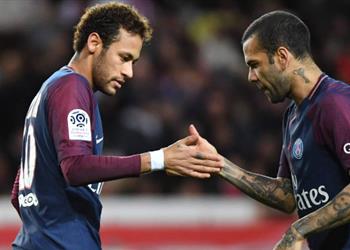 ألفيس يرد على منتقدي نيمار