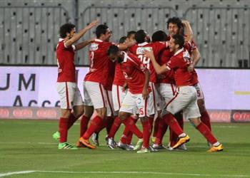 لاعب الأهلي السابق يعلن انتهاء رحلته الاحترافية والعودة لمصر