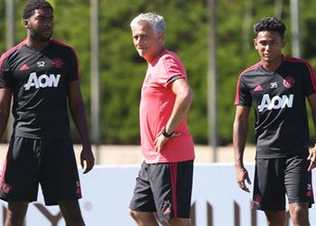 مورينيو لست سعيدا بقائمة فريقي