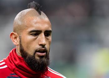 فيدال ينعش آمال الأندية الراغبة في ضمه