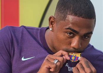 كيف استطاع برشلونة خطف صفقة مالكوم من روما