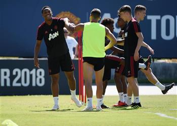 مارسيال يغادر معسكر مانشستر يونايتد