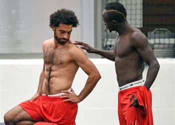 كلوب يثير التكهنات حول إصابة محمد صلاح ويكشف موقفه من المشاركة ضد سيتي