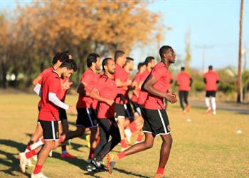 الأهلي يخوض مرانه المسائي تحت أنظار فريق بتسواني