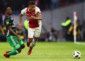 أياكس يضع شروطه لبيع لاعبه بعد اهتمام ليفربول وروما