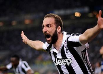 هيجواين يطير لإيطاليا لحسم مستقبله