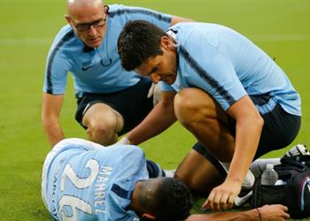 جوارديولا يعلق على إصابة محرز