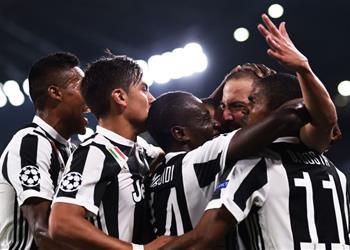 يوفنتوس يتخذ قرار ا تجاه هدف مانشستر يونايتد