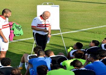 الزمالك يستعد لمواجهة بتروجيت بمحاضرات جروس