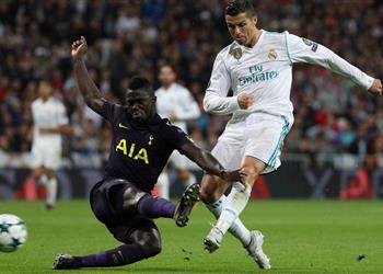 مدافع توتنهام يلمح لرحيل لاعب برشلونة