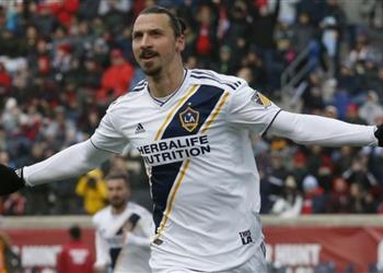 إبراهيموفيتش يكشف سبب رفضه اللعب أمام يوفنتوس