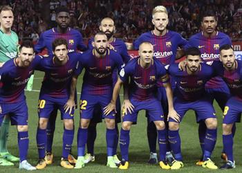 نجم برشلونة يلمح لاقترابه من مانشستر يونايتد