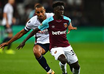 وست هام يخطط لحماية لاعبه من اهتمام برشلونة