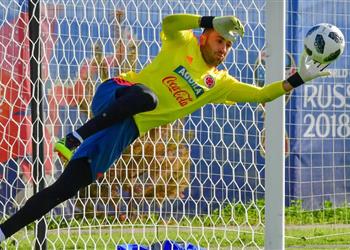 حارس آرسنال يقترب من الدوري التركي