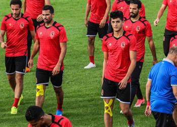 الأهلي يتراجع عن وضع ثنائي الفريق في قائمة الانتظار قبل لحظات من غلق القيد