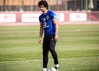 الأهلي يكشف عن 3 عروض لعمرو بركات وسبب قيد ثنائي الانتظار في القائمة النهائية