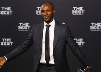 قرار جديد في برشلونة بعد رحيل مدافعه