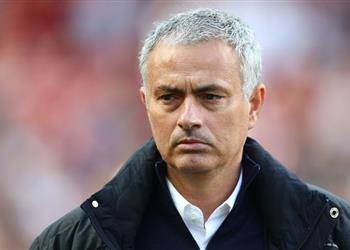 مانشستر يونايتد يواصل دعم مورينيو