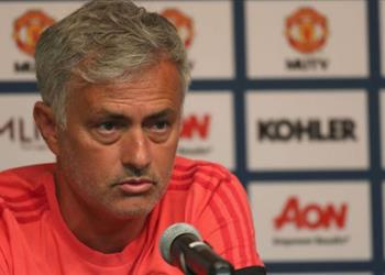 الكشف عن أسماء لاعبين تسببا في أزمة مورينيو وإدارة مانشستر يونايتد