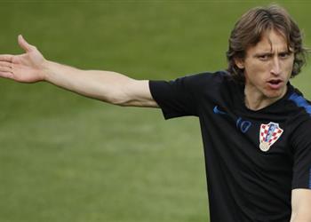 بعد رونالدو مودريتش يفتح الباب أمام الكالتشيو