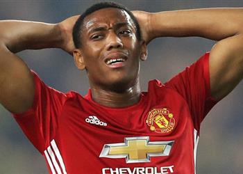 رد فعل مارسيال بعد عقوبة مانشستر يونايتد