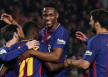 عرض جديد على طاولة برشلونة لرحيل مدافعه