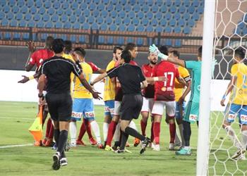 أحمد الشناوي يكشف مدى صحة قرارات حكم مباراة الأهلي والإسماعيلي