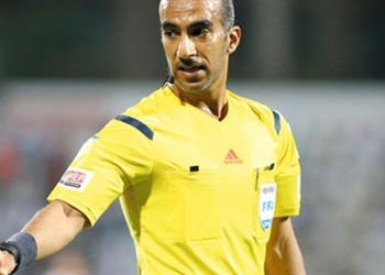 محمد عادل حكم ا لمباراة بيراميدز وإنبي بالدوري