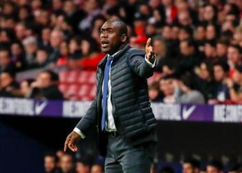 رسمي ا سيدورف مدرب ا للكاميرون ونجم برشلونة السابق مساعد ا له