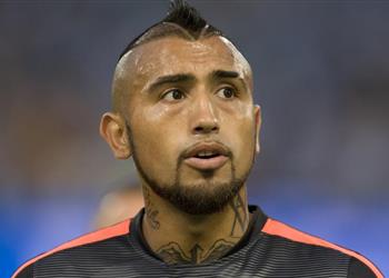 جراحة فيدال تثير قلق برشلونة