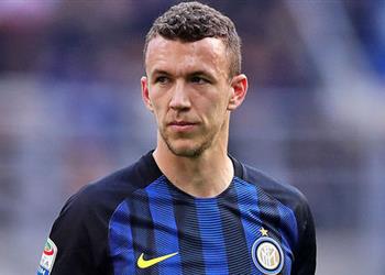 بيريسيتش ينعش آمال مانشستر يونايتد